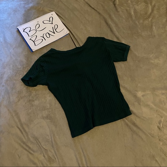 Styles to go crop top - Picture 3 of 5